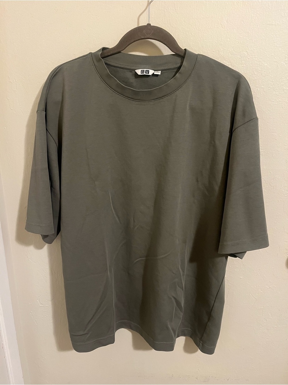 Uniqlo Olive Green Short Sleeve Crewneck Tee